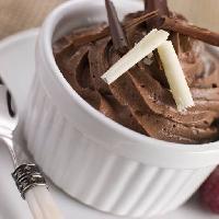 Pixwords Obraz s desert, èokoláda, lžíce, pohár, zmrzlina, smetana Monkey Business Images (Monkeybusinessimages)