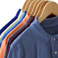 Pixwords Obraz s trièko, košile, modrá, závìs, obleèení Le-thuy Do (Dole)