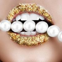 Pixwords Obraz s ústa, perla, perly, zuby, zlato, rtù, zlatá, žena Luba V Nel (Lvnel)